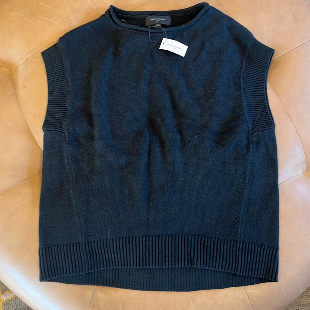 Banana Republic Black Sleeveless Cotton/Wool blend Sweater - S